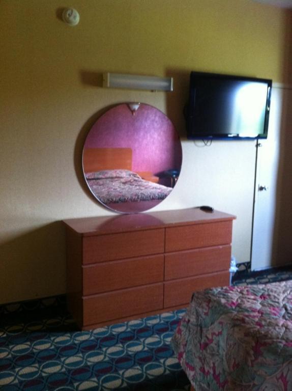 Budget Double Room Basement Room