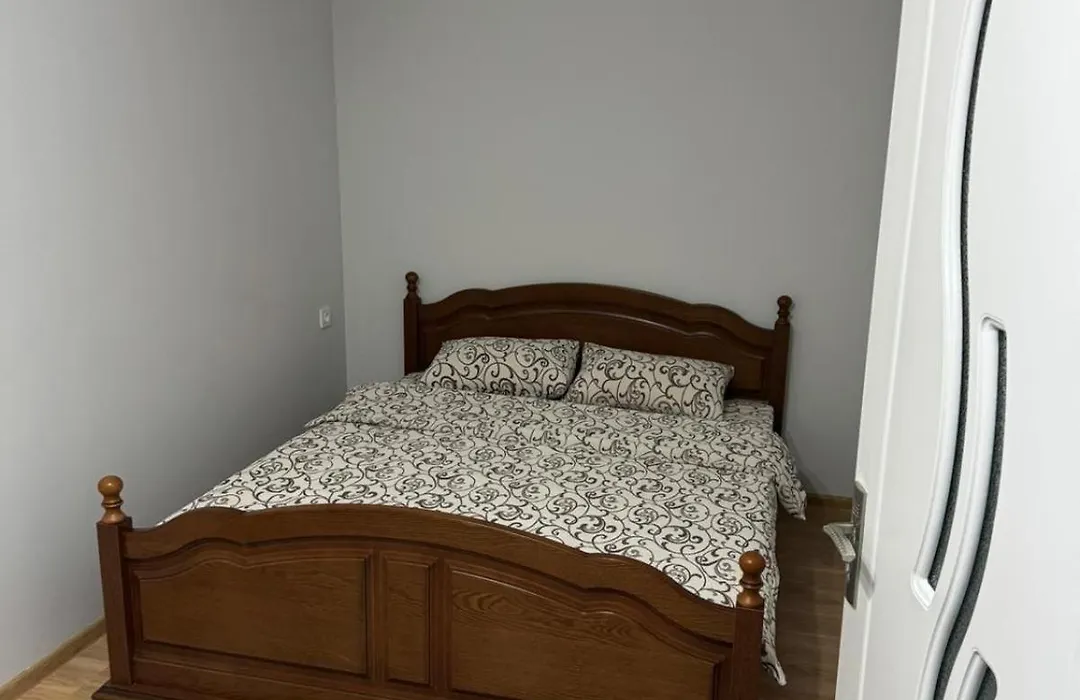 Apartament Str Grenoble-1