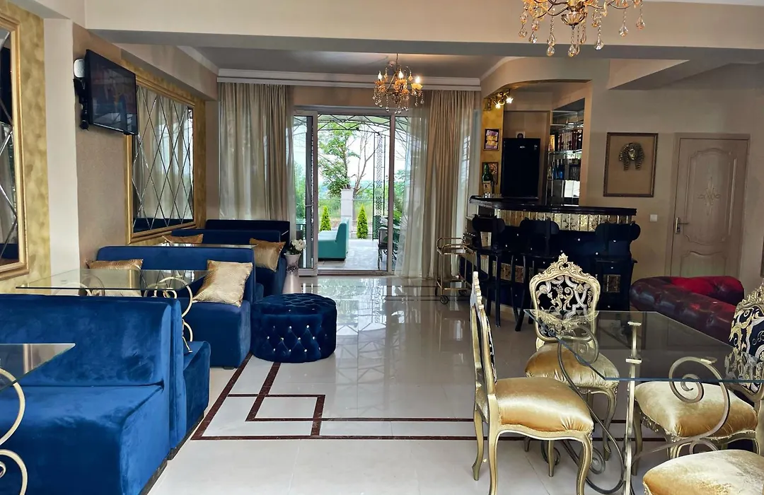 Diamond Hotel-1