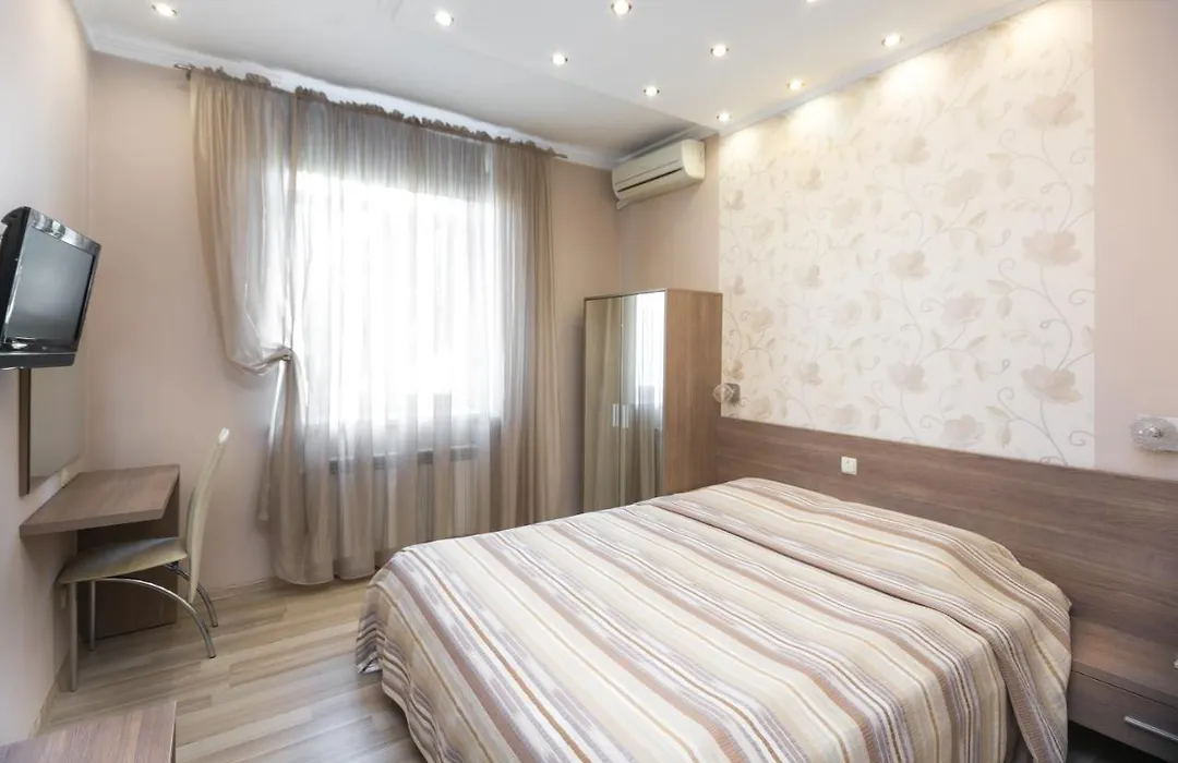 Hotel Apartments Adresa-1