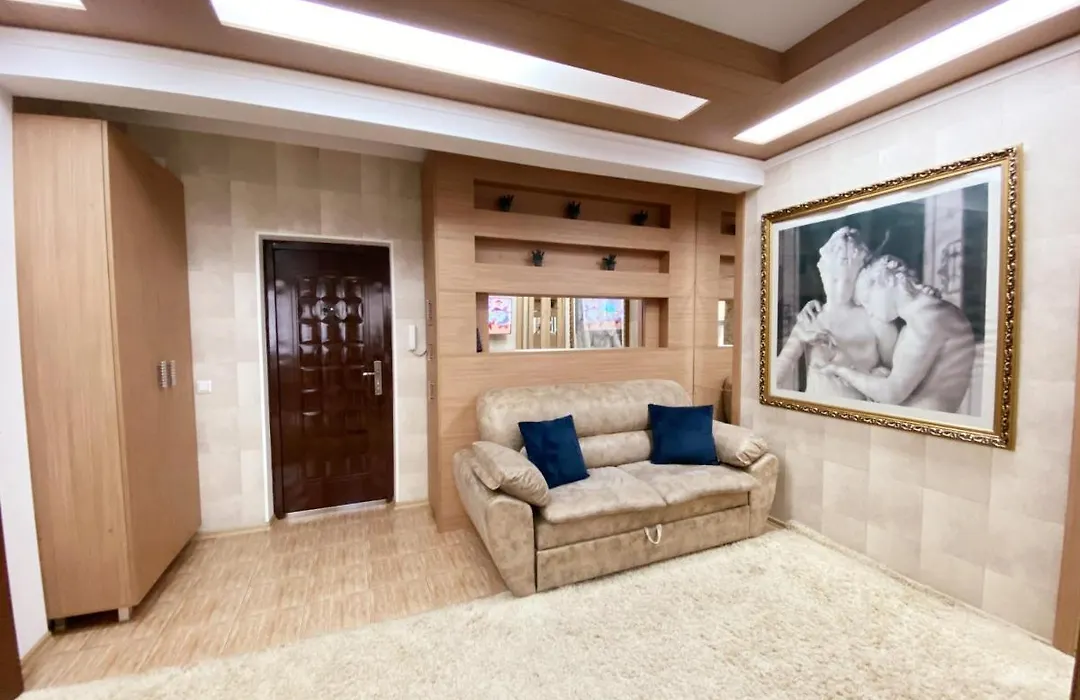 Lux Apartament Lev Tolstoi-1