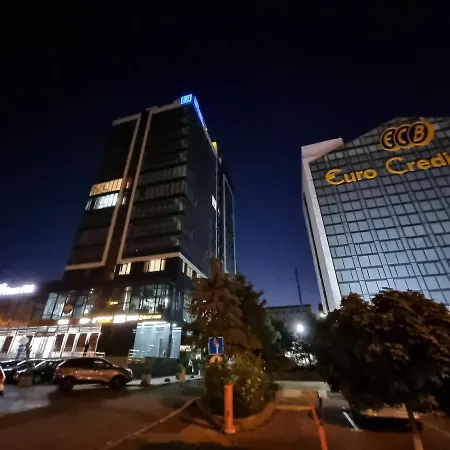 Ultra Central Ismail Street Stefan Cel Mare Boulevard Chisinau!-2
