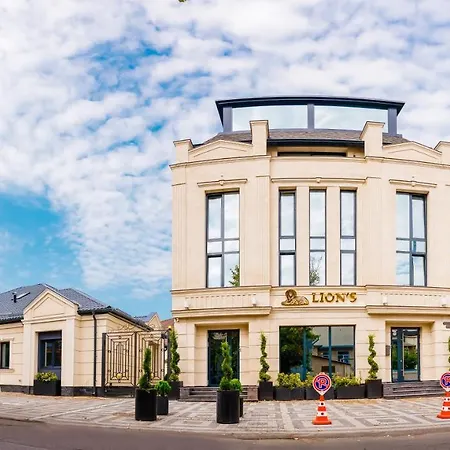 Lion'S Hotel-3