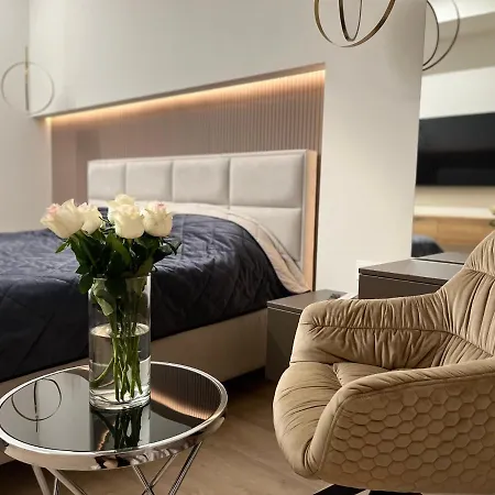Oasis Luxury Apartments-3
