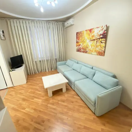 Stefan Cel Mare Apartment With 2 Rooms In The Heart Of Chisinau-2