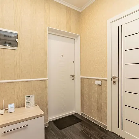 Comfort Apartment Near Center - 40 M - Fast Wifi - Self Check-In-2