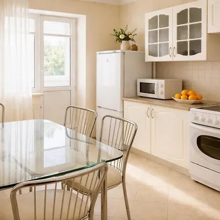 Apartment Deluxe On Moscow Avenue-3