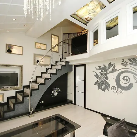Penthouse On Strada Ismail 58/1-3